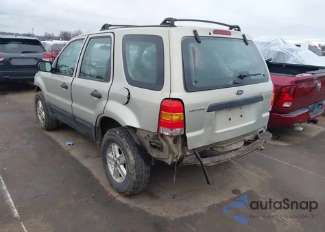 2005 Ford Escape Xls z USA, uszkodzony, nr VIN 1FMYU02Z45KA23422